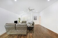 3606 Sayle St photo'