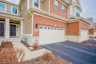 2725 Blakely Ln in Naperville, IL - Building Photo - Building Photo