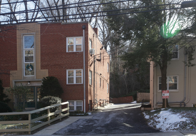 Maple Avenue Apartments in Takoma Park, MD - Building Photo - Building Photo