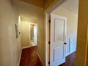 20 N Vega St in Alhambra, CA - Building Photo - Building Photo