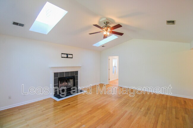 1240 Llewellyn Rd in Mount Pleasant, SC - Building Photo - Building Photo