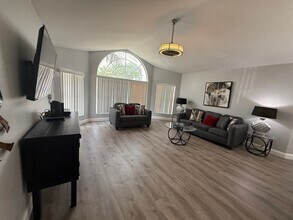 2444 Sweetwater Club Cir in Kissimmee, FL - Building Photo - Building Photo