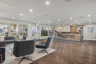 Retreat at Barton Creek in Austin, TX - Foto de edificio - Interior Photo