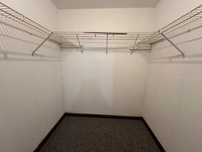 Brookside Apartments in Westfield, MA - Foto de edificio - Building Photo