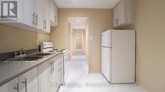 84 2nd St in Orangeville, ON - Building Photo