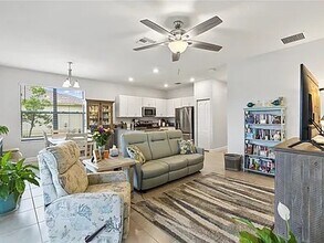10070 W Villa Cir in Vero Beach, FL - Building Photo - Building Photo
