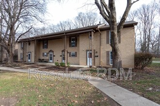 5501 Garden Walk Dr in Indianapolis, IN - Building Photo - Building Photo