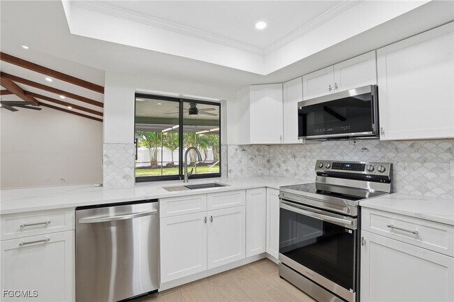 property at 1914 SE 16th St