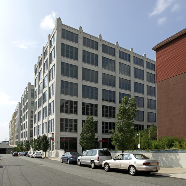 Senate Place Lofts in Jersey City, NJ - Building Photo