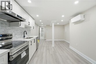 489 Cannon St E in Hamilton, ON - Building Photo - Building Photo