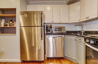 75 Monroe St in Hoboken, NJ - Building Photo - Building Photo