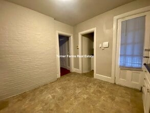 61 Dana St, Unit 8 in Cambridge, MA - Foto de edificio - Building Photo