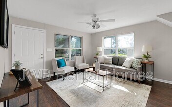 472 W 66th St in Jacksonville, FL - Building Photo - Building Photo