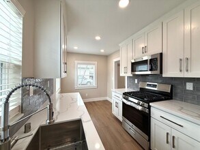 511 Sierra Blvd in Roseville, CA - Building Photo - Building Photo