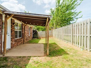 3300 SW Carriageway Ave in Bentonville, AR - Building Photo - Building Photo