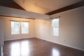 4011 Shining Star Dr in Colorado Springs, CO - Building Photo - Building Photo