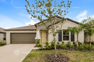 1510 Blue Rose Dr in Ruskin, FL - Building Photo