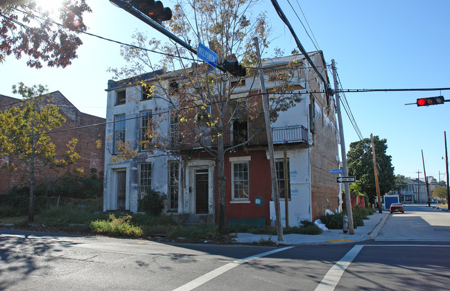 1347 Magazine St in New Orleans, LA - Building Photo - Building Photo