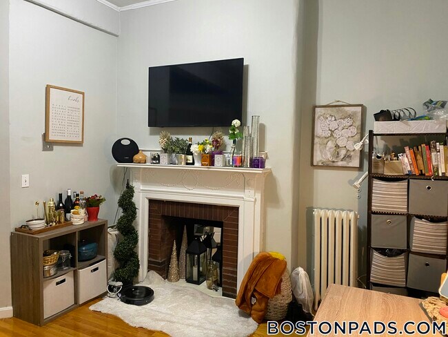 35 Brookline St in Cambridge, MA - Foto de edificio - Building Photo