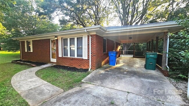 422 Jackson St in Albemarle, NC - Building Photo - Building Photo