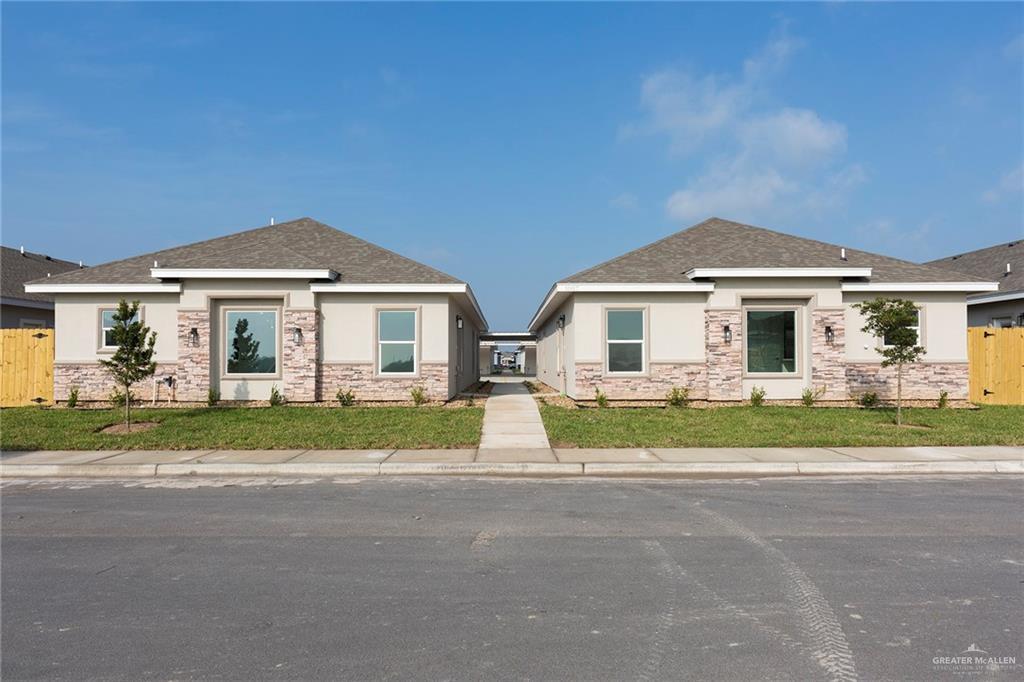 1007 N Clarence Ave, Unit 4 in Edinburg, TX - Building Photo