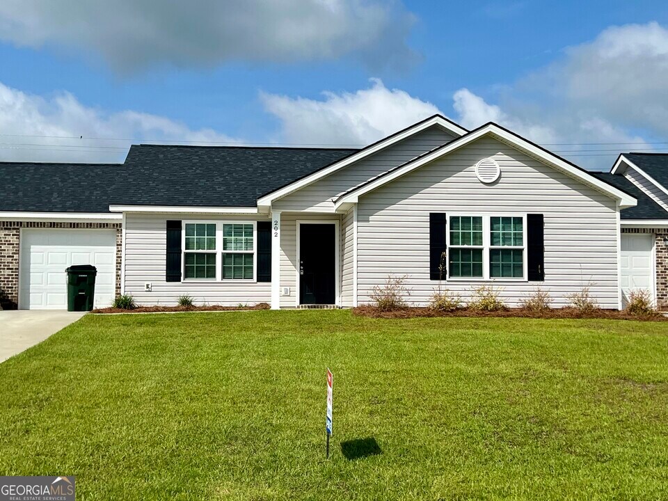 202 Evans Ter in Statesboro, GA - Building Photo