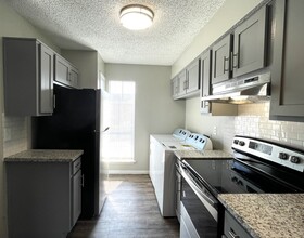 Altanova Apartments in Houston, TX - Building Photo - Building Photo