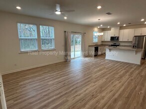 403 St Clair Dr in Fuquay Varina, NC - Building Photo - Building Photo