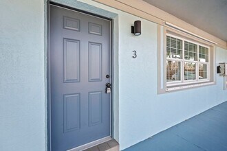 1011 S Miramar Ave in Indialantic, FL - Building Photo - Building Photo