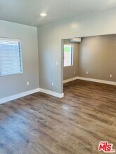 2807 Buckingham Rd in Los Angeles, CA - Building Photo - Building Photo