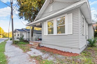 1342 Golfair Blvd in Jacksonville, FL - Building Photo - Building Photo