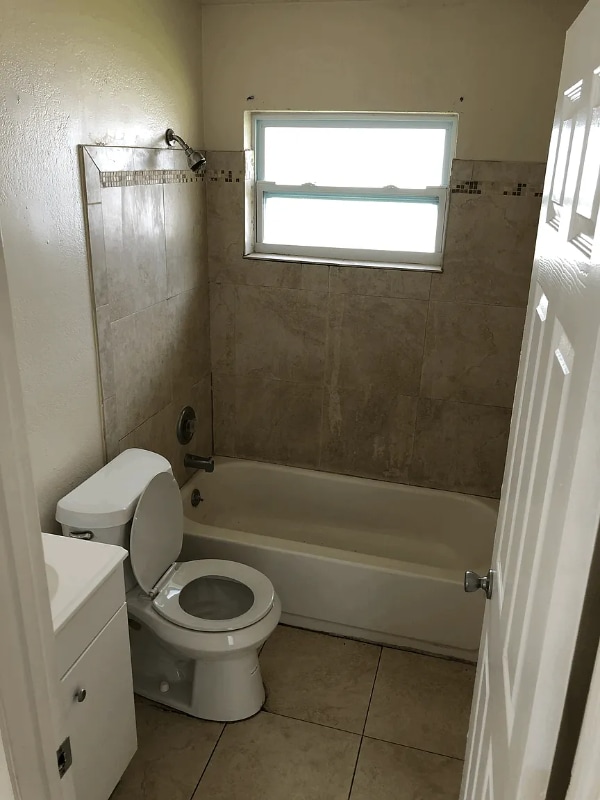 902 NW 10th St in Okeechobee, FL - Foto de edificio - Building Photo