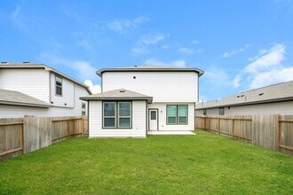 10830 Cloudless Ct in Conroe, TX - Foto de edificio - Building Photo