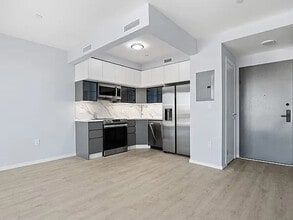 684 Dean St in Brooklyn, NY - Building Photo - Building Photo