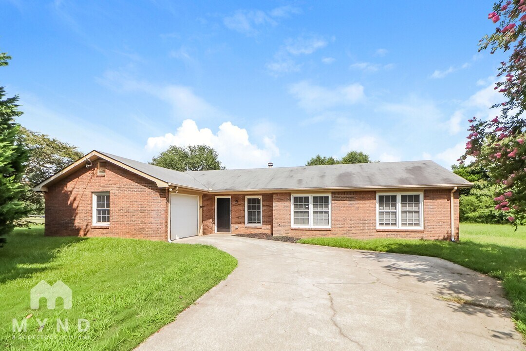 20 Oak Wood Ln in Covington, GA - Building Photo