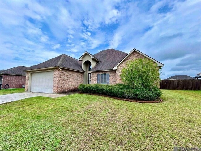 17634 Hoods Ridge Dr