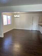 347 Woodcliff Dr in Redding, CA - Building Photo - Building Photo