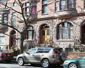 126 Lancaster St in Albany, NY - Foto de edificio - Building Photo