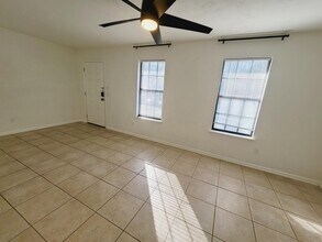 2104 Victory Garden Ln in Tallahassee, FL - Building Photo - Building Photo