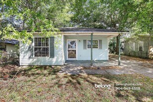 1995 W 4th St in Jacksonville, FL - Building Photo