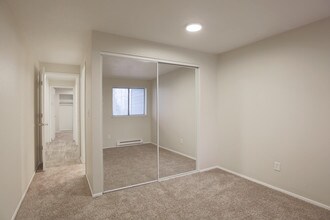 Veri on Cascade Barclay in Oregon City, OR - Foto de edificio - Interior Photo