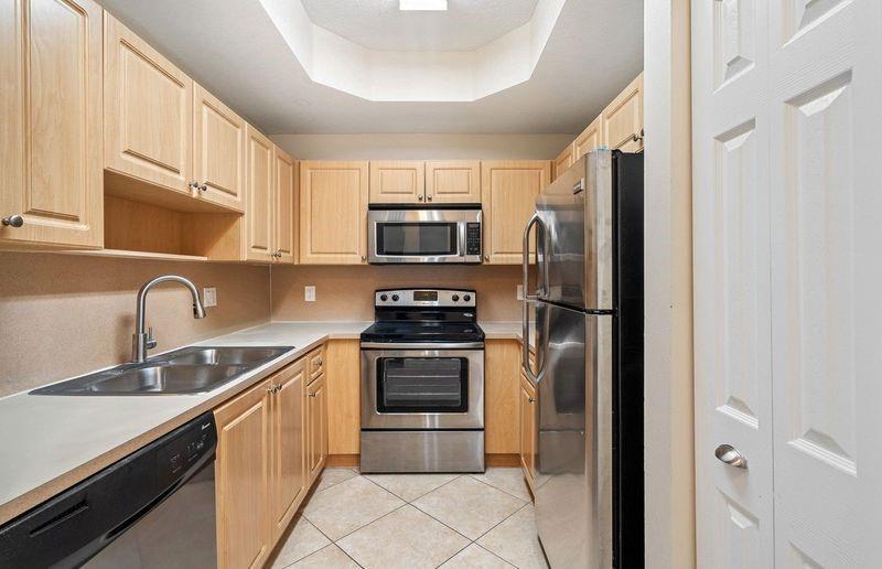 5019 Neptune Ln in Fort Lauderdale, FL - Building Photo