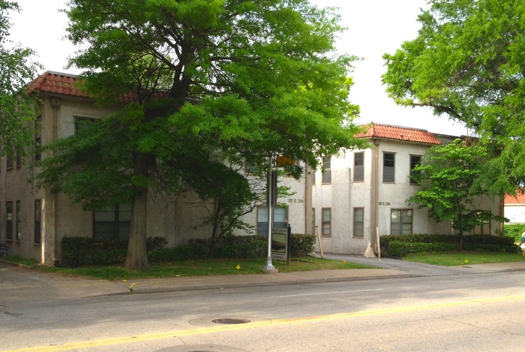 Riverpath Apts & Townhomes in Tulsa, OK - Foto de edificio