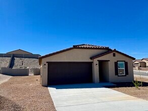 2566 Aaron Pl in Bullhead City, AZ - Building Photo - Building Photo