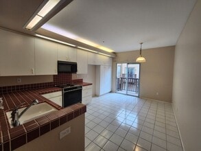 68 Montana Del Lago Dr in Rancho Santa Margarita, CA - Building Photo - Building Photo