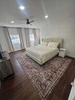 2328 N Bristol View Ct in Las Vegas, NV - Building Photo