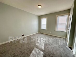 826 Walbridge St in Pittsburgh, PA - Building Photo - Building Photo