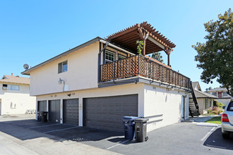 7331 Toulouse Dr in Huntington Beach, CA - Building Photo - Building Photo