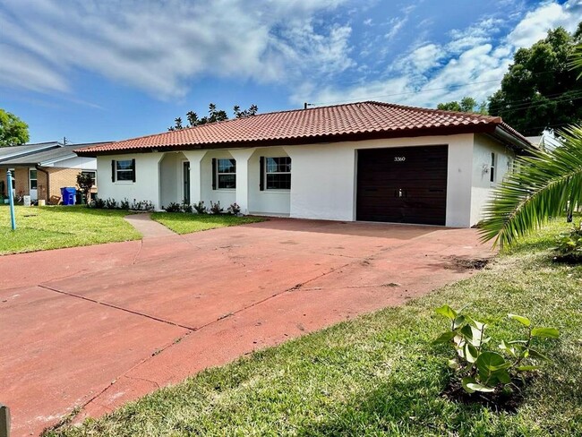 3360 Sparta Cir in Sebring, FL - Foto de edificio - Building Photo