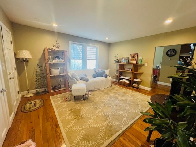 7 Rice St, Unit 1 in Brookline, MA - Building Photo